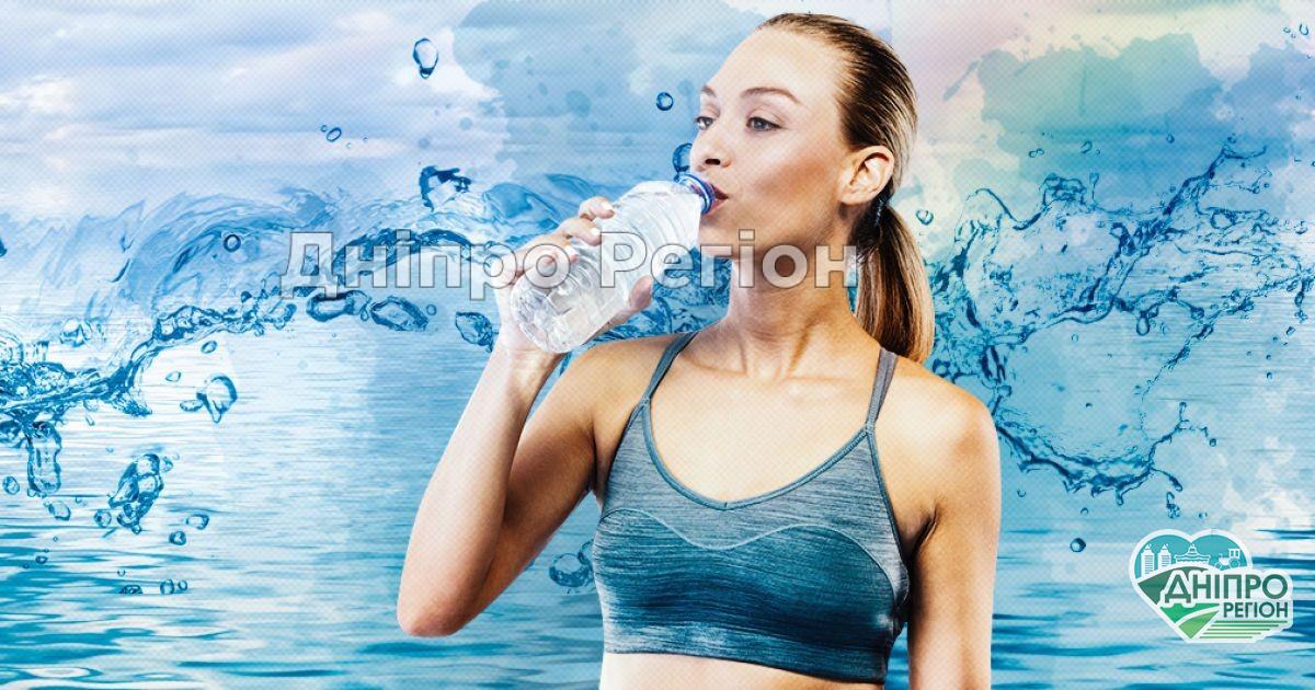 Розбавляти чи не розбавляти: чи можна змішувати кип'ячену воду з сирою