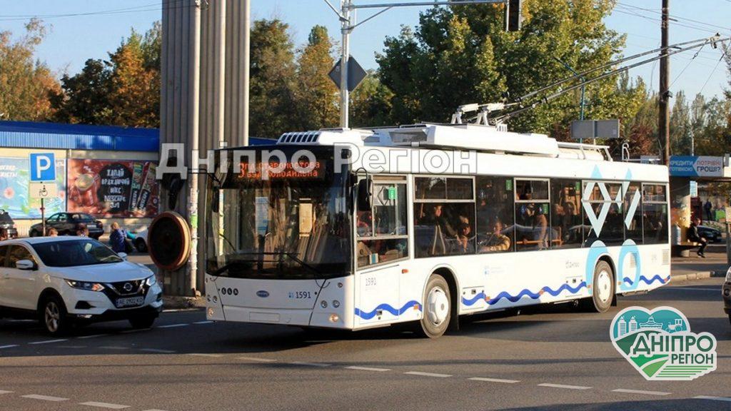 У Дніпрі зміни в роботі транспорту. Схема руху У Дніпрі на кілька днів перекриють центр міста: як буде ходити транспорт