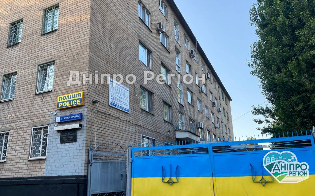 У Кривому Розі чоловік покусав поліцейських під час затримання У Кривому Розі чоловік покусав поліцейських під час затримання