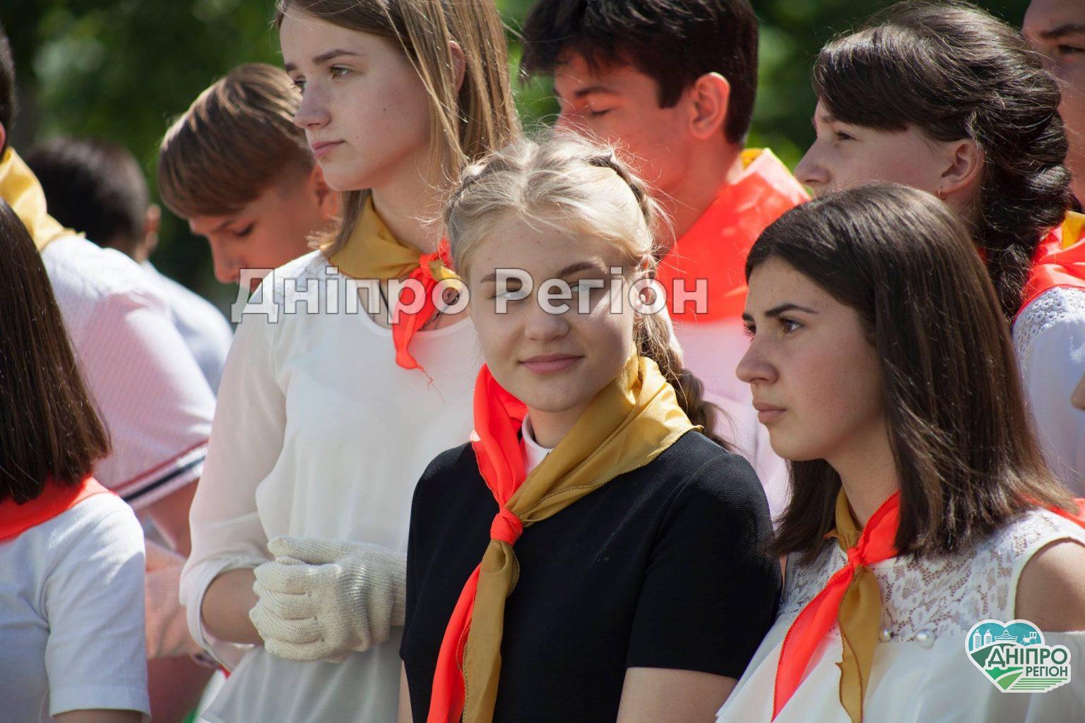 На Дніпропетровщині учні отримали свідоцтва про здобуття базової середньої освіти (ФОТО)