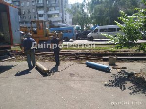 У Дніпрі на Гагаріна розібрали рельси, трамвай не ходить (ФОТО)