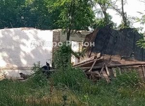 На Дніпропетровщині варварськи руйнують сільську школу Новомосковщини (ФОТО)