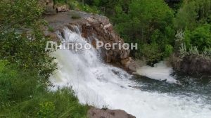 На Дніпропетровщині на Карачунах є водоспад, який називають молодшим братом Ніагари (ФОТО)