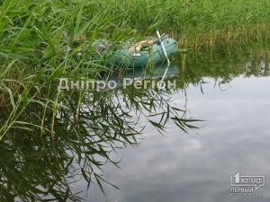 На Дніпропетровщині у човні виявили труп чоловіка (ФОТО)
