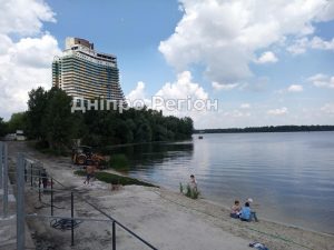 Рішення прийняте: суд повернув готель Парус у власність Дніпра (Відео)
