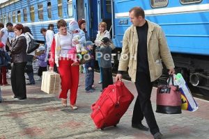 Евакуація з Дніпра: які потяги їдуть до Західної України та Польщі