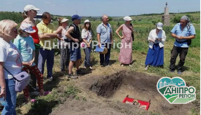 На Дніпропетровщині урочисто поховали останки людини скіфського періоду (ФОТО)