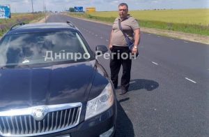 Поліцейський із Дніпропетровщини відкрив вогонь по людях: одного ранив у ногу, іншого – в живіт (ФОТО)