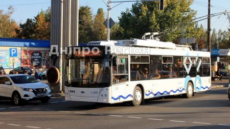 Плануйте маршрут зазделегідь. У Дніпрі зміни у русі тролейбусів № 3 та № 15