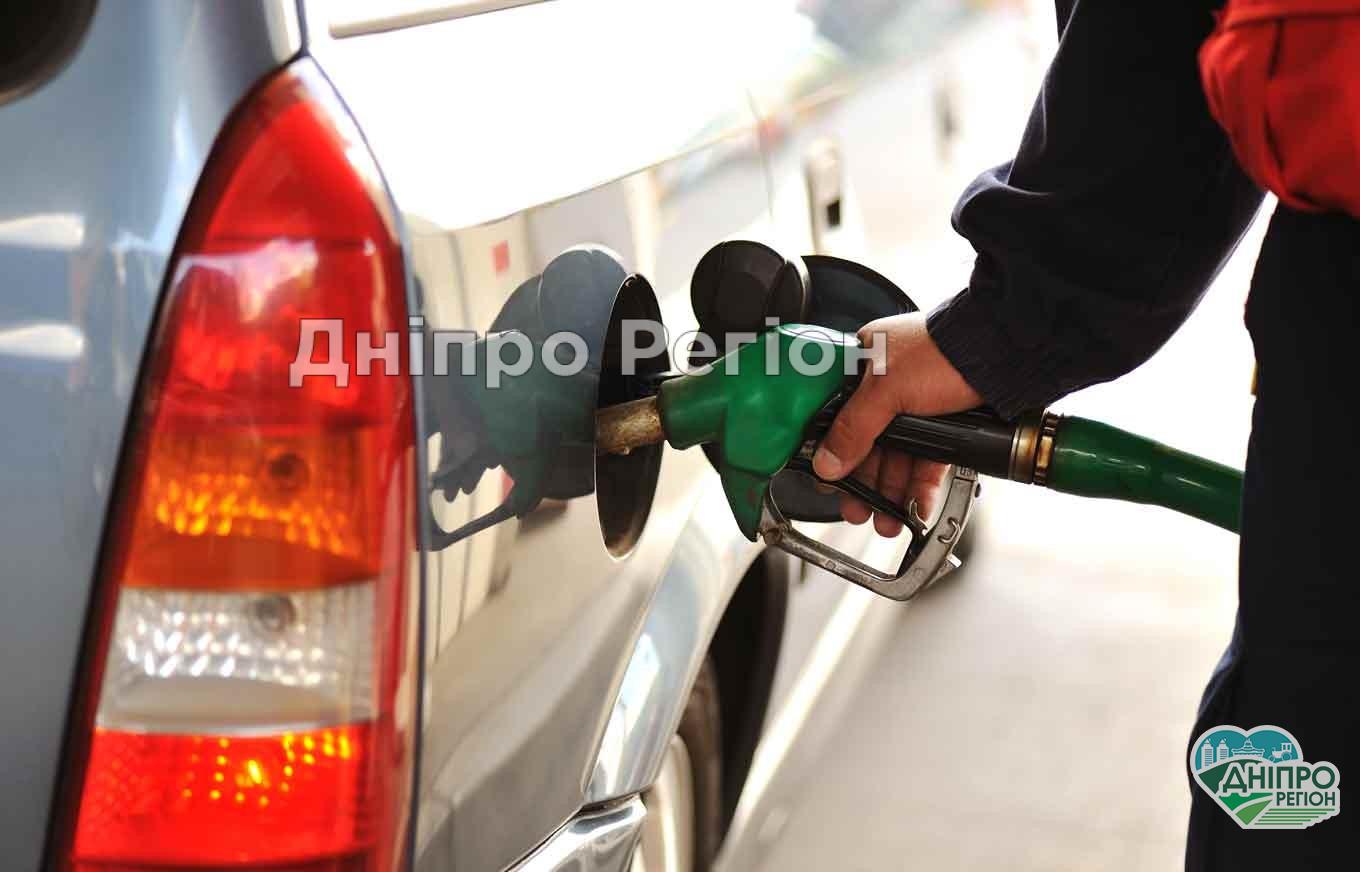 Де можна купити пальне в Дніпрі: карта для тих, хто має авто