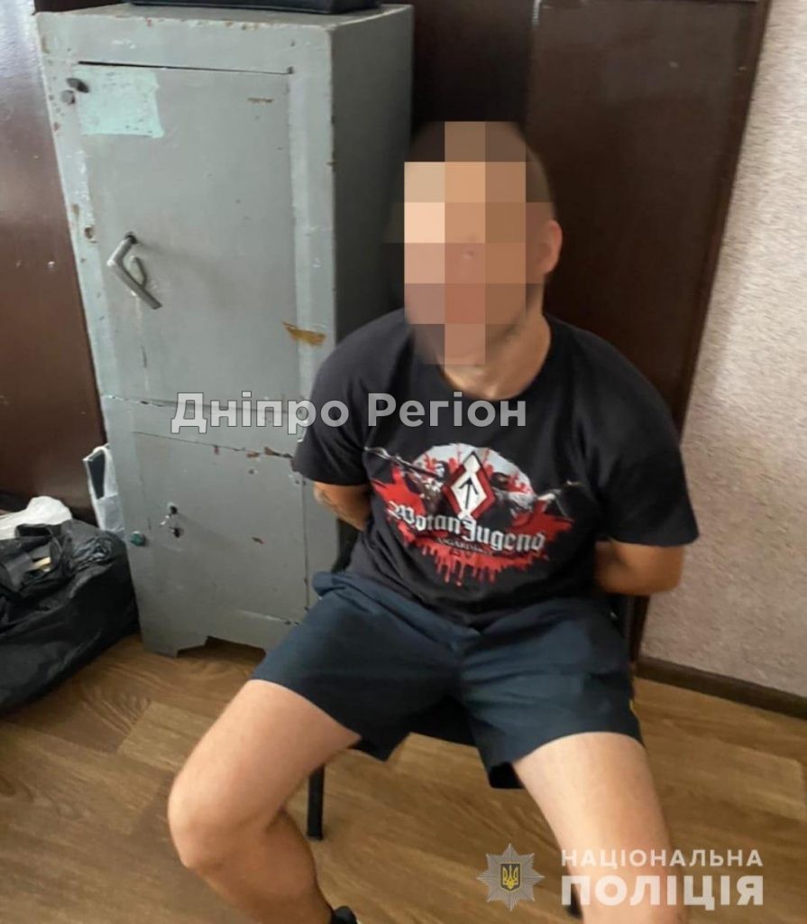 Потерпіла впізнала нападників: у Дніпрі затримали двої підозрюваних у побитті активістки (ФОТО)