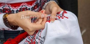 Майстриня з Дніпропетровщини долучилася до участі у проєкті Рушник Єднання