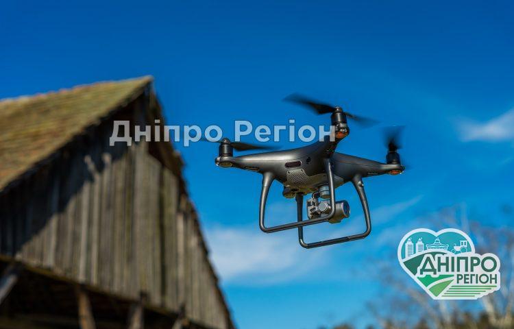 На Дніпропетровщині поліцейські будуть розкривати злочини за допомогою квадрокоптера