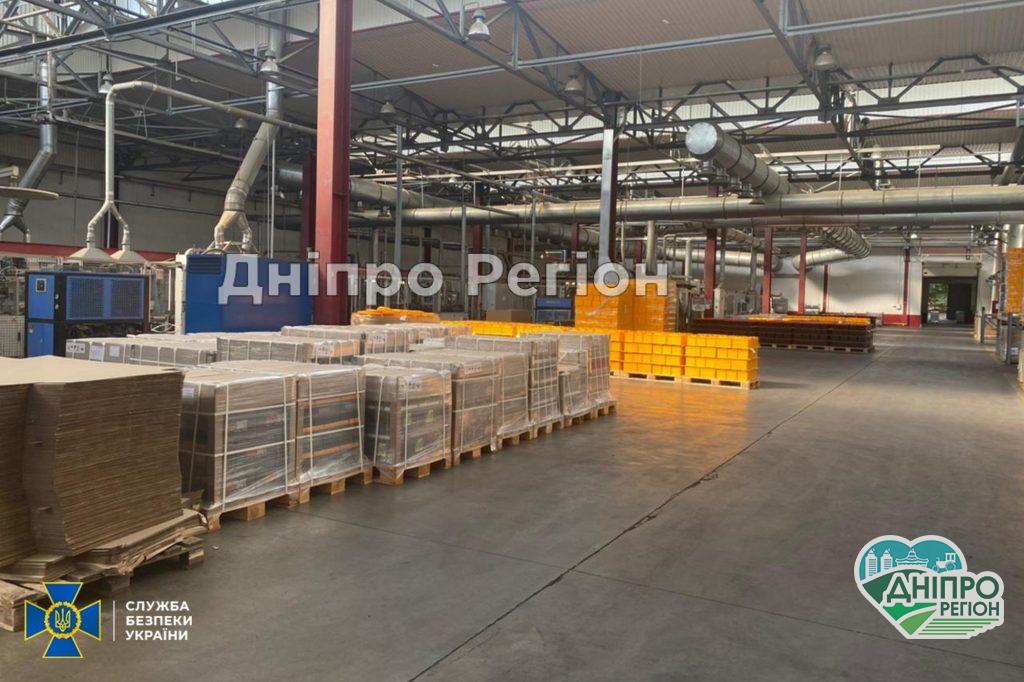 Контррозвідка СБУ викрила низку підприємств у Дніпрі, які незаконно постачали військові товари в РФ Контррозвідка СБУ викрила низку підприємств у Дніпрі, які незаконно постачали військові товари в РФ