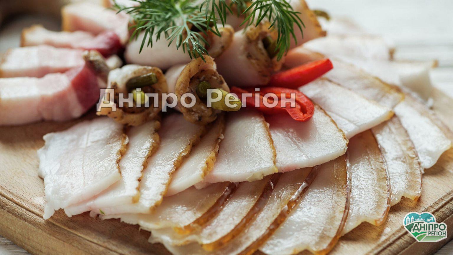 В Україні прогнозують дефіцит сала: що чекає мешканців Дніпра та області В Україні прогнозують дефіцит сала: що чекає мешканців Дніпра та області