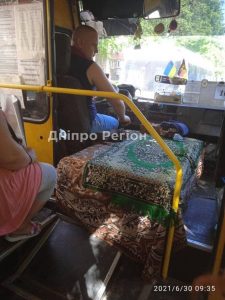 У Дніпрі маршрутник відмовлявся везти пенсіонерку за посвідченням (ФОТО)