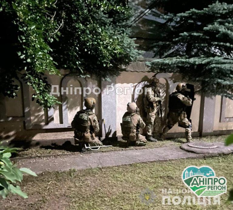 Спецоперація: на Дніпропетровщині чоловік зарізав домашню робітницю