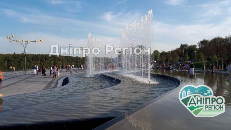 Дитина смертельно травмувалася: 4-річний хлопчик впав у фонтан в сквері Прибережний
