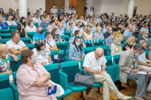 Фермерам та представникам громад Дніпропетровщини відповіли на головні питання про ринок землі