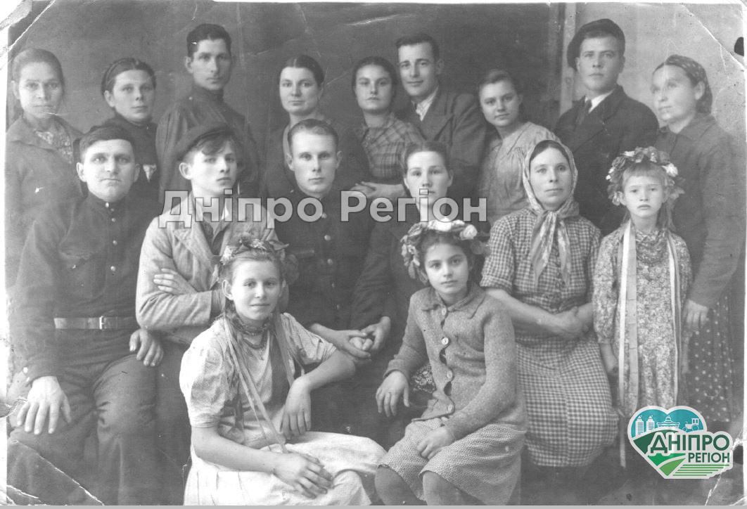 Як у Таромському в Дніпрі 70 років тому гуляли весілля (ФОТО)
