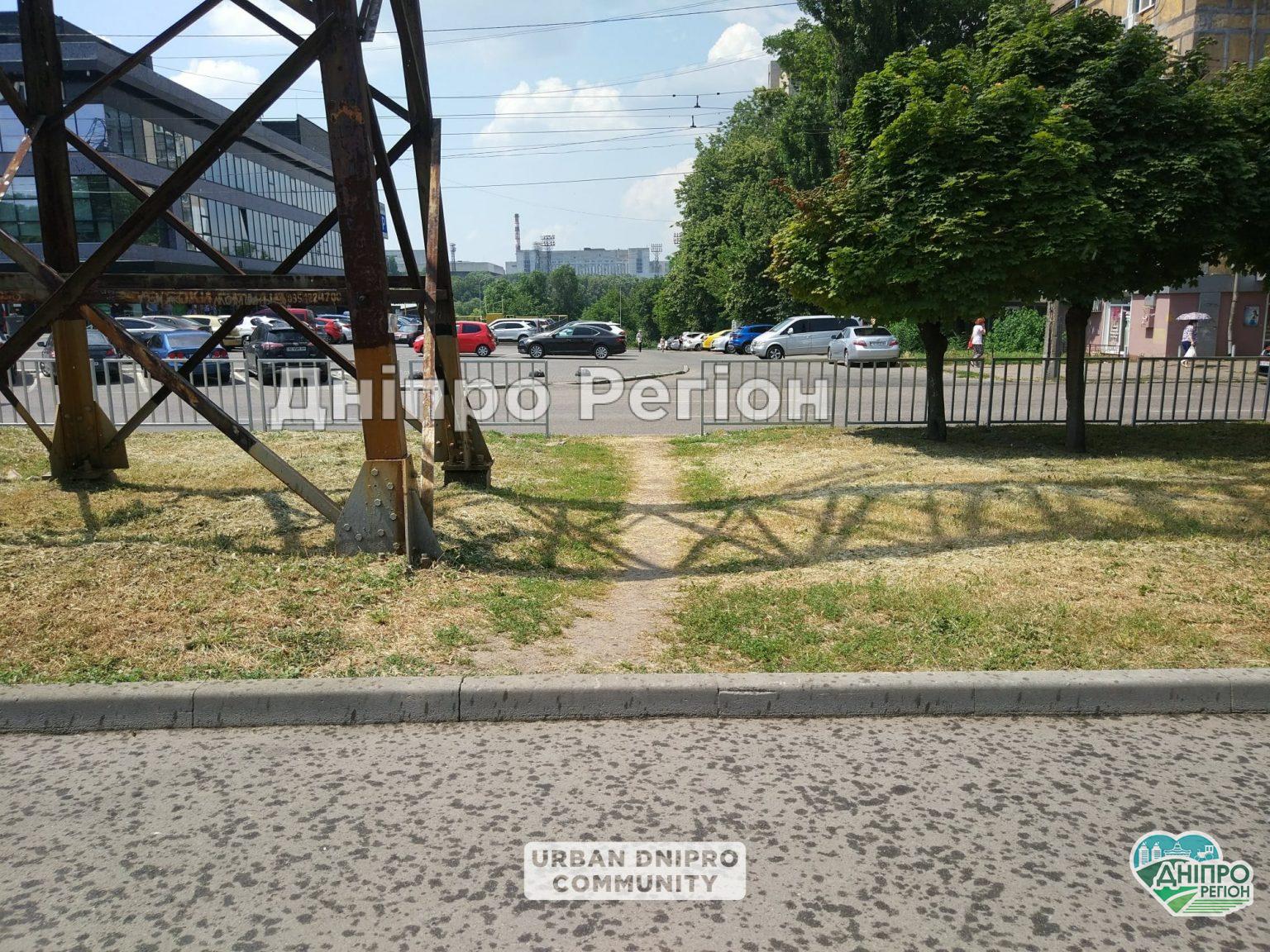 У Дніпрі на проспекті Поля відбуваються зміни (ФОТО) У Дніпрі на проспекті Поля відбуваються зміни (ФОТО)
