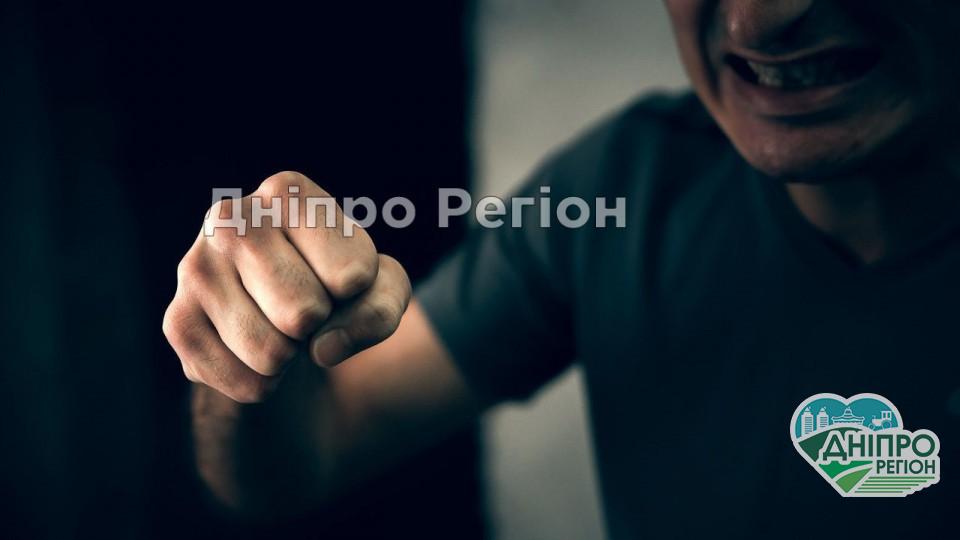 Оголошено план Перехват: у Дніпрі в кафе на пляжі невідомий побив до смерті відвідувача