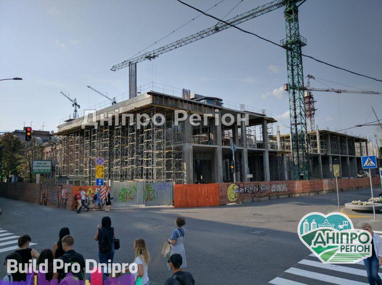 В Днепре на месте бывшего Кубометра возводят высокий жилой комплекс (Фото)