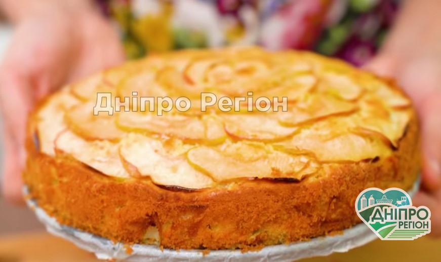 Шарлотку больше не готовлю. Рецепт яблочного пирога проще и быстрее Шарлотку больше не готовлю. Рецепт яблочного пирога проще и быстрее