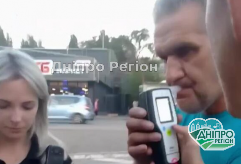 У Дніпрі впіймали п’яного водія маршрутки: загрожує реальний строк (Відео)