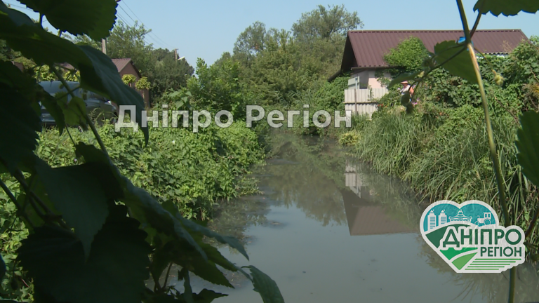 У Дніпрі з річкою Гнилокіш з`явилась нова проблема (Відео) У Дніпрі з річкою Гнилокіш нова проблема. Від неї доноситься страшенний сморід (Відео)