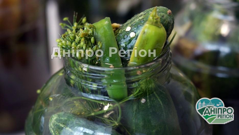 Малосольні огірки в пакеті: дуже швидкий та смачний рецепт (Відео) Малосольні огірки в пакеті: дуже швидкий та смачний рецепт (Відео)