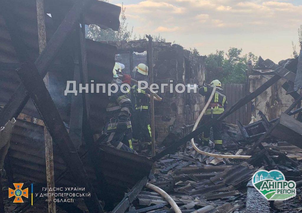 На Дніпропетровщині під час пожежі постраждала жінка та немовля (ФОТО, ВІДЕО)