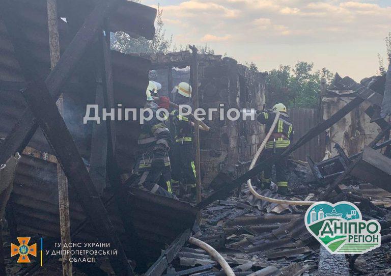 На Дніпропетровщині під час пожежі постраждала жінка та немовля (ФОТО, ВІДЕО)