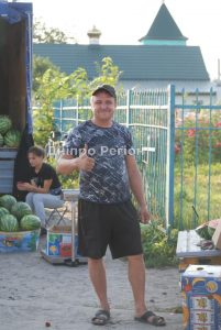 Назад в 90-е: в Днепре запечатлели воскресный Амурский рынок (Фото)