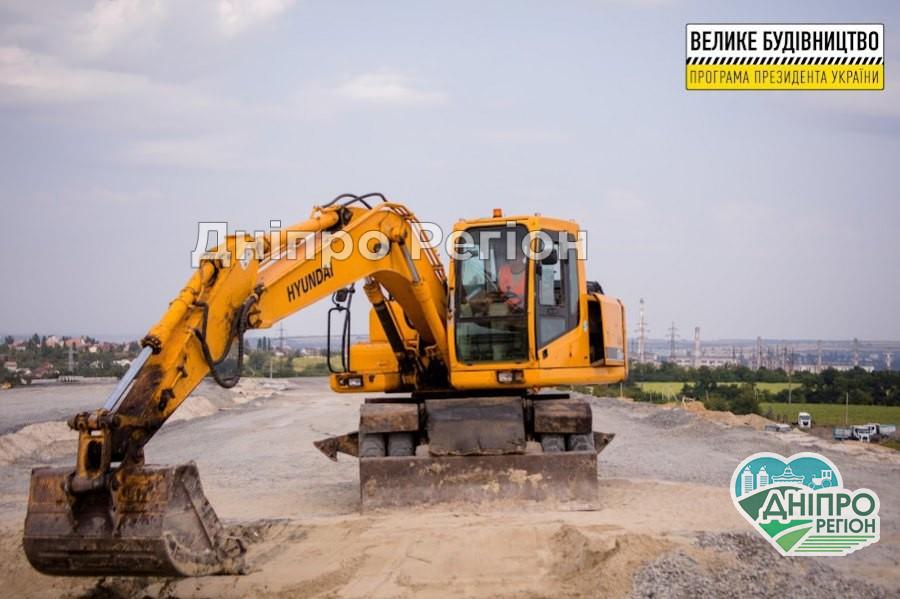 На Днепропетровщине строят две новые трассы: одну – на Киев, другую – в объезд Днепра На Днепропетровщине строят две новые трассы: одну – на Киев, другую – в объезд Днепра