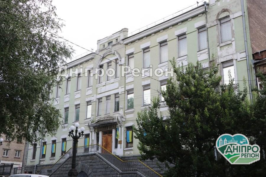 Культурна столиця: у Дніпрі відкрилась виставка художників 70-90-х
