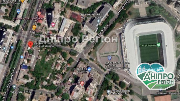 У Дніпрі на проспекті Поля знесли два самобуди