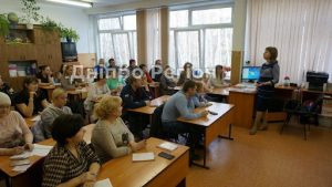 В школах Днепра и области могут отменить родительские собрания