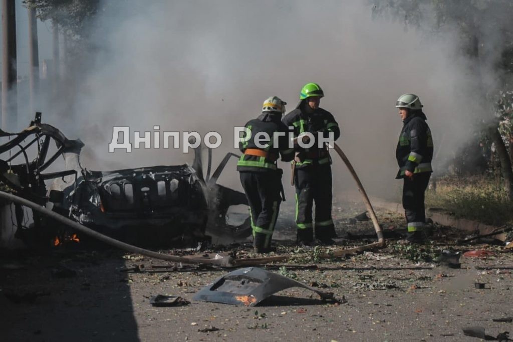 Вибух автомобіля у Дніпрі з двома загиблими: попередня версія - теракт