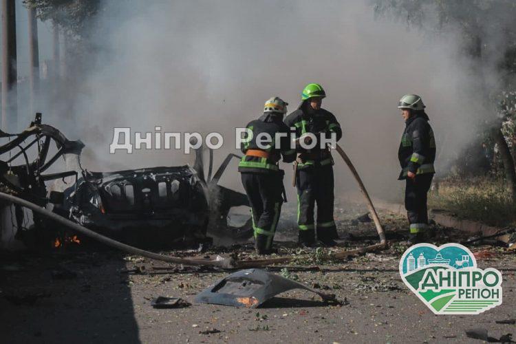 Вибух автомобіля у Дніпрі з двома загиблими: попередня версія - теракт