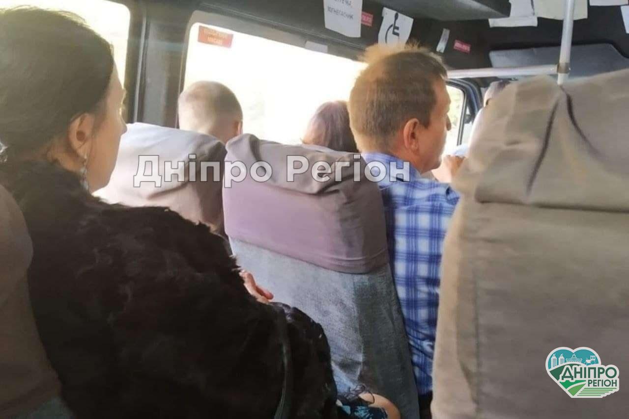 Такого ещё не видели: в маршрутках Днепра пассажиры начали ездить в шубе