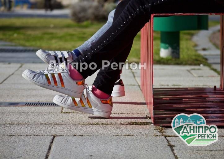 Добу розшукують 14-річних дівчат: на Дніпропетровщині зникли дві 9-класниці Добу розшукують 14-річних дівчат: на Дніпропетровщині зникли дві 9-класниці