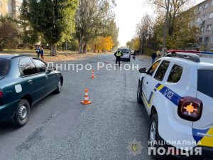 Машина збила двох маленьких дівчаток: на Дніпропетровщині встановлюють обставини ДТП