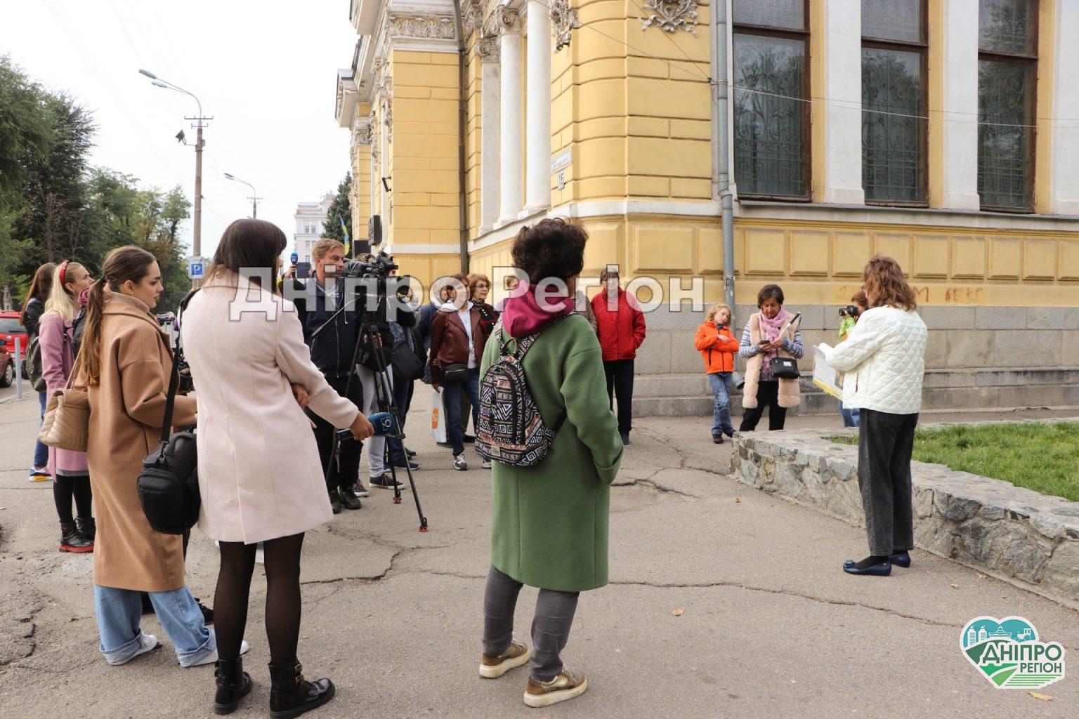 Приваблюють туристів: у Дніпрі планують проводити екскурсії парками (Фото) Аби підсилити туристичну привабливість, у Дніпрі планують проводити екскурсії парками (Фото)