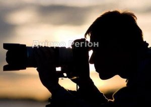 У Дніпрі чоловік заліз у жіночий туалет і фотографував жінок