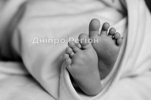 Медики не змогли допомогти: на Дніпропетровщині раптово померло 2-місячне немовля