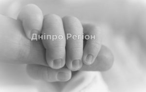 Народила доньку вагою 1200 грамів: у Дніпрі рятують породіллю із онкозахворюванням та коронавірусом