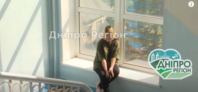 Восьмикласницю з Дніпропетровщини забрали до лікарні після спілкування з директоркою школи: подробиці конфлікту Восьмикласницю з Дніпропетровщини забрали до лікарні після спілкування з директоркою школи: подробиці конфлікту