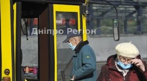 Як у Дніпрі працюватиме громадський транспорт у новорічні свята: розклад