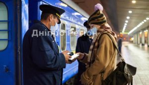 Кого не впустять в маршрутку та поїзд: у Дніпрі з 21 жовтня нові правила перевезень
